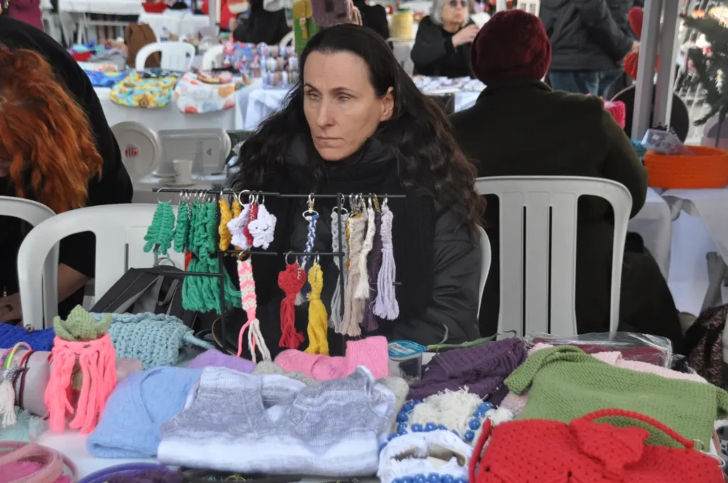 KARTAL’LI KADINLAR EMEĞİNİ SERGİLİYOR