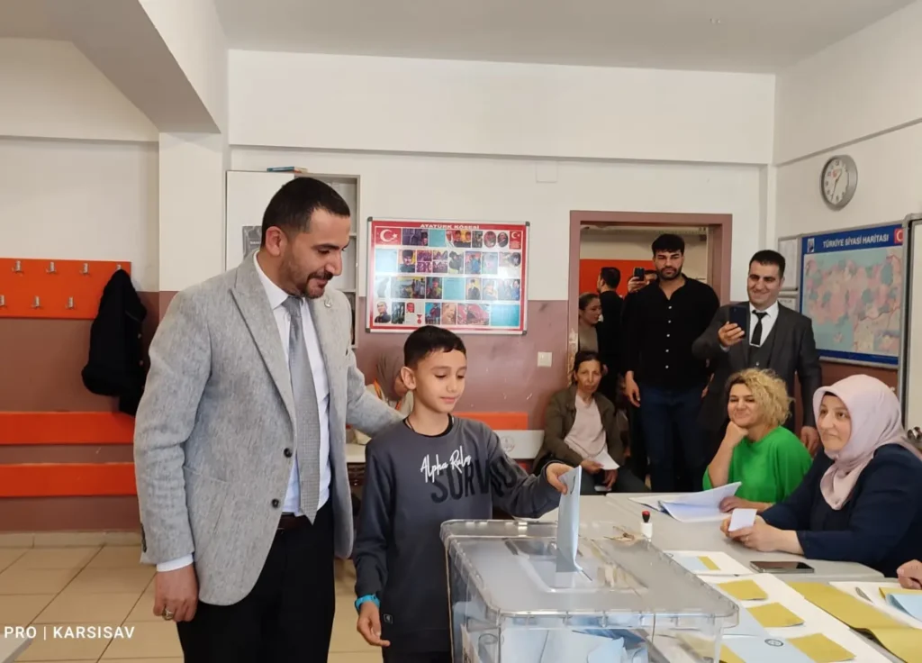 NEVZAT ŞAVLUK,OYUNU KULLANDI