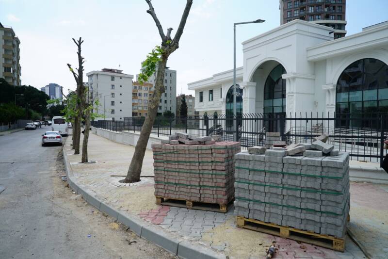 Kartal’ın Cadde ve Sokakları Modern Bir Görünüme Kavuşuyor