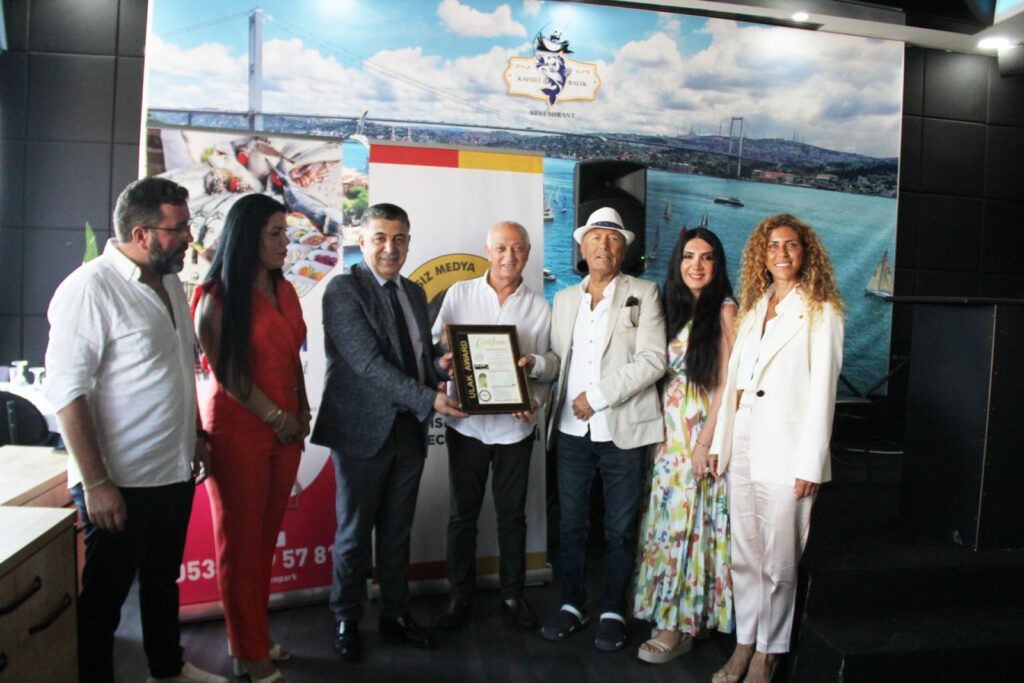 BAĞIMSIZ MEDYA VE GAZETECİLER DAYANIŞMA YEMEĞİNDE BİR ARAYA GELDİ 