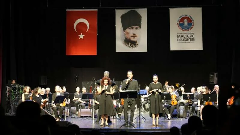 6. Uluslararası Maltepe Tiyatro Festivali muhteşem bir törenle kapılarını açtı