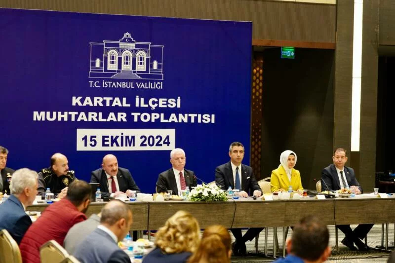 İstanbul Valisi Davut Gül ve Başkan Gökhan Yüksel Kartallı Muhtarlarla Bir Araya Geldi