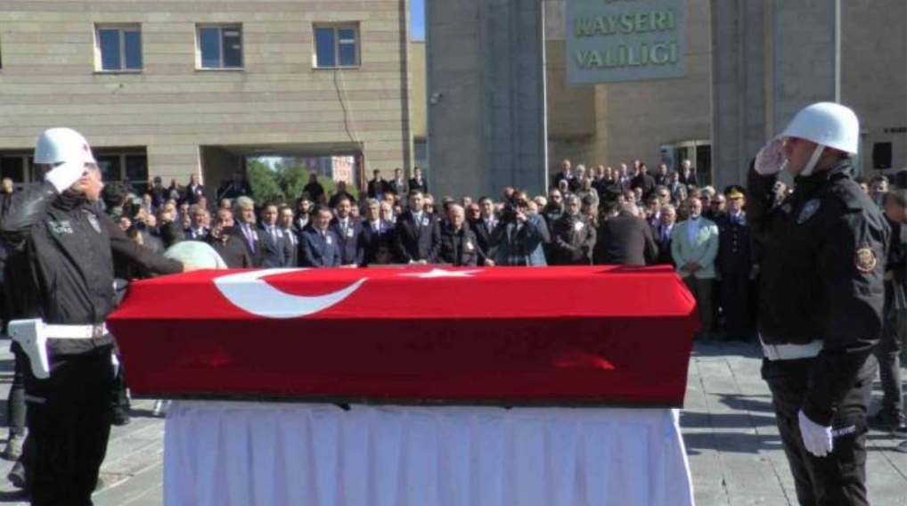 Eski Bakan Son Yolculuğuna Uğurlandı