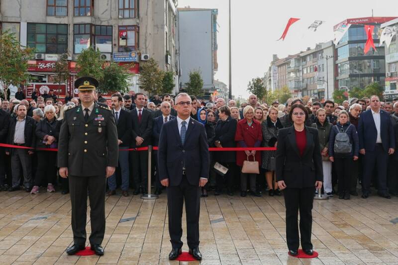 Maltepe’de “Ata’ya Saygı Zinciri”
