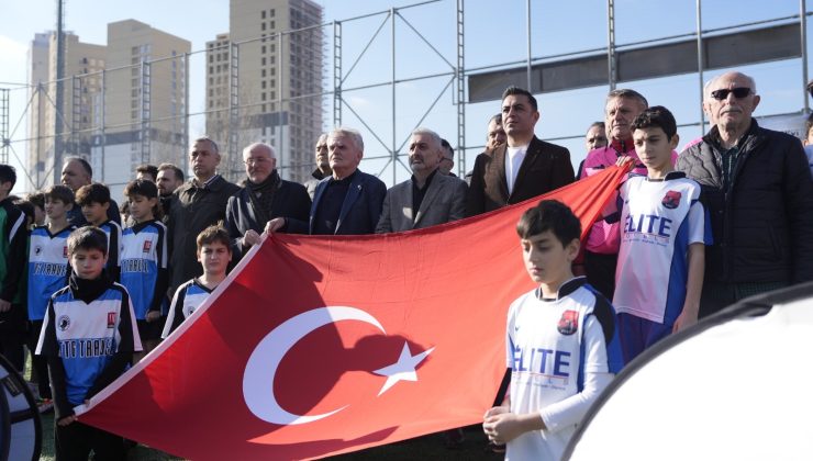KARTAL BELEDİYESİ U-13 SÖMESTR CUP FUTBOL TURNUVASI’NDA İLK DÜDÜK ÇALDI
