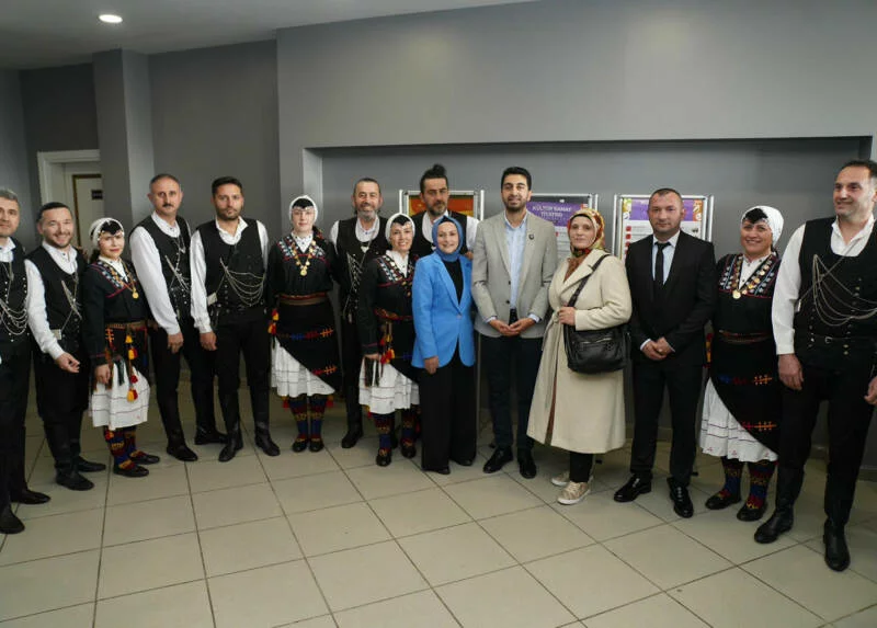 Hamsi Fest ile lezzet ve dayanışma bir araya geldi