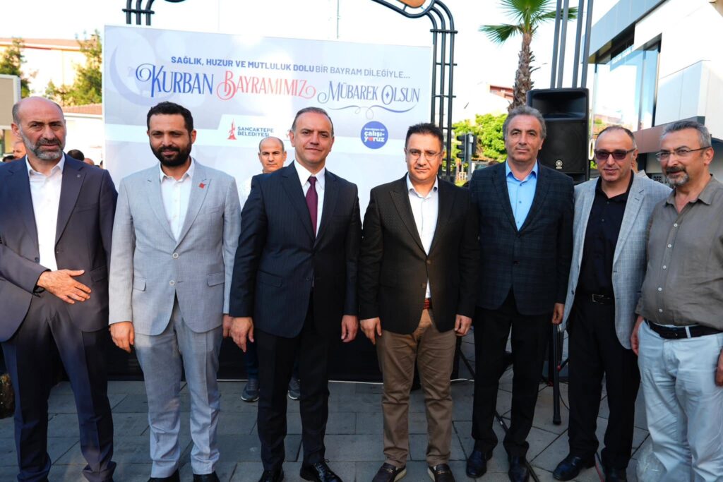 Sancaktepe’de Bayram Sofrası Kuruldu, Gönüller Bir Oldu