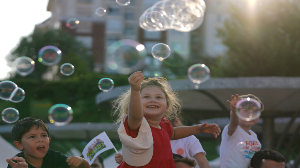 BEYLİKDÜZÜ YAZA COŞKUYLA “MERHABA” DEDİ