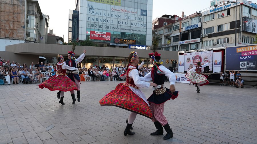 Dünyanın dansı Maltepe’de