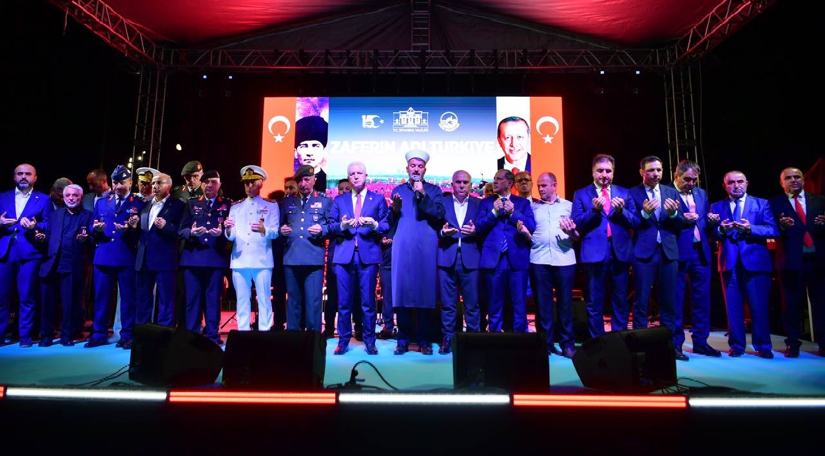 Vali Gül, Başkan Turan ve Selçuk Bayraktar, 15 Temmuz’un Dokuzuncu Yılında Şehitleri Rahmetle, Gazileri Minnetle Yâd Etti