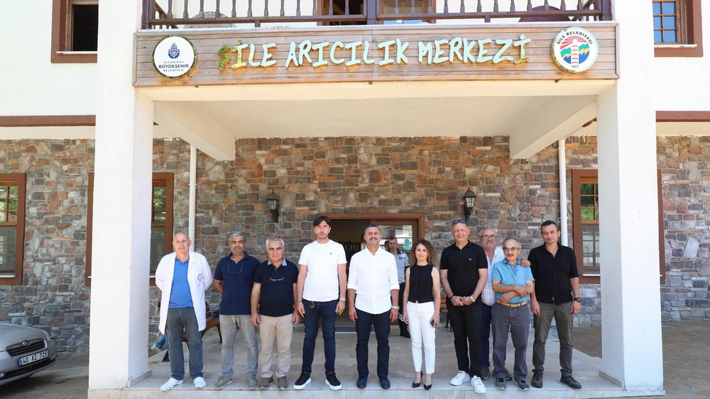 Şile’de Arıcılık Merkezi’nde Bal Sağımı ve Üretici Buluşması Gerçekleştirildi