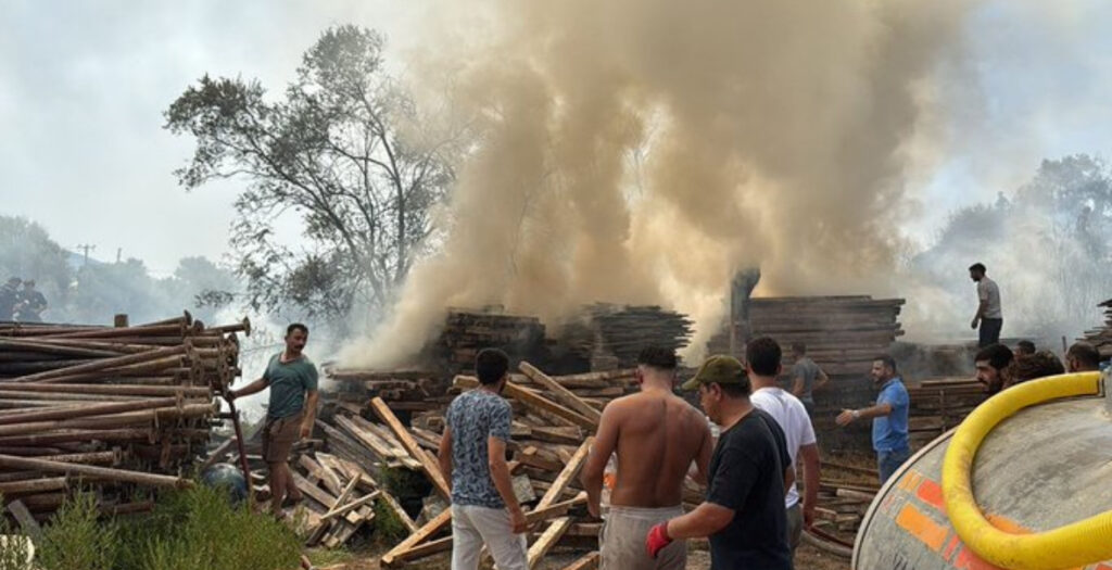 Bodrum’da yangın evlere dayandı, büyük korku yaşandı