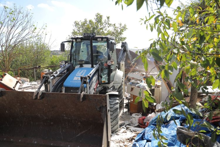 İSKİ SON 1 AYDA 100’DEN FAZLA KAÇAK YAPIYI KALDIRDI