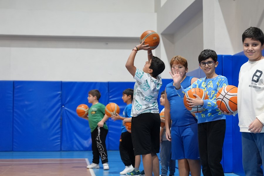 Maltepe Belediyesi’nden ücretsiz kış spor kursları