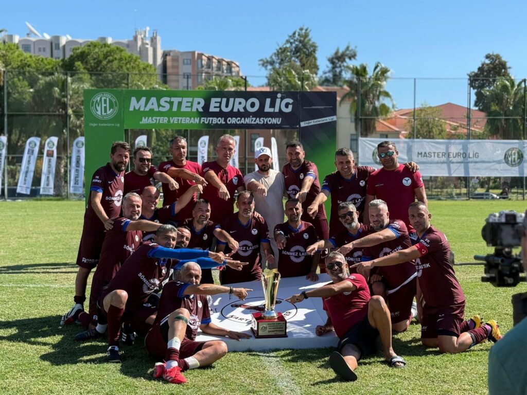 Kartal’dan Büyük Başarı: Master Eurolig Swandor Cup 2’de 45+ Yaş Grubu Şampiyonluğu!