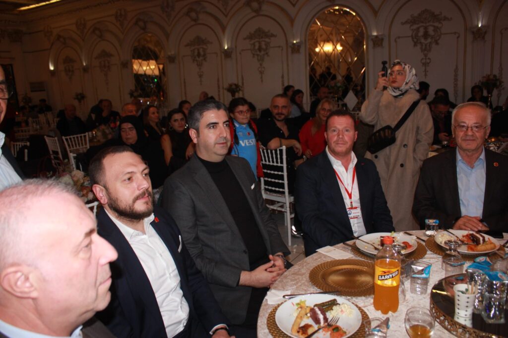 Doğu Karadenizliler Derneği Horon Gecesi’nde Buluştu