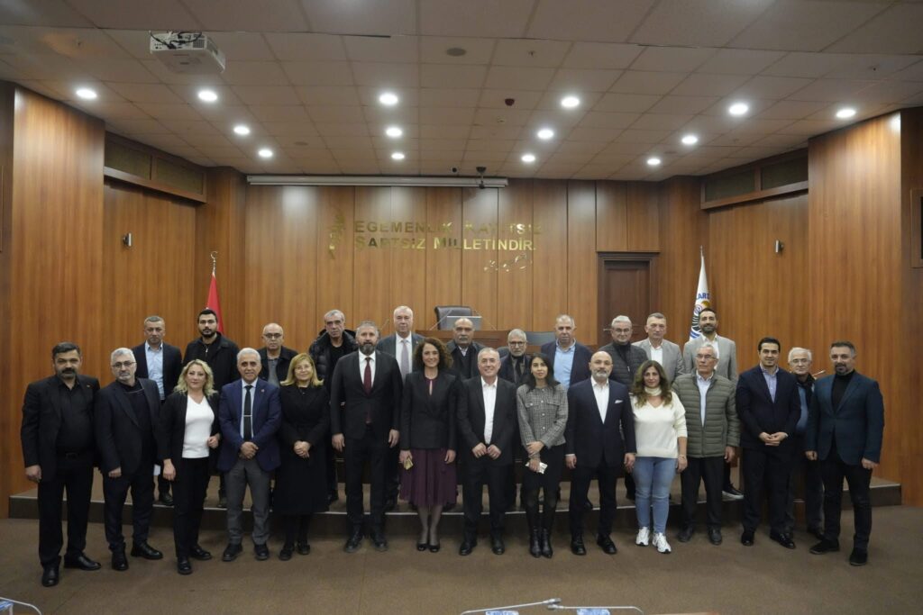 İSDEM-DER Yönetimi Kartal Belediyesi CHP Meclis Grubu’nda Ağırladı