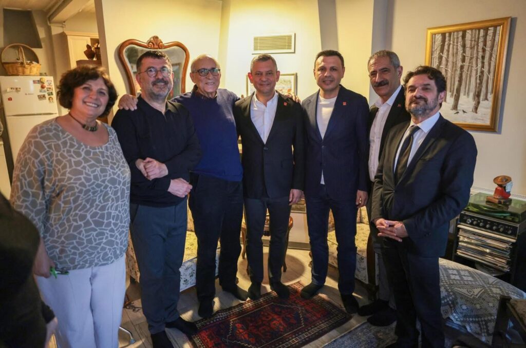 Genel Başkan Özgür Özel’den Ataol Behramoğlu’na Ziyaret