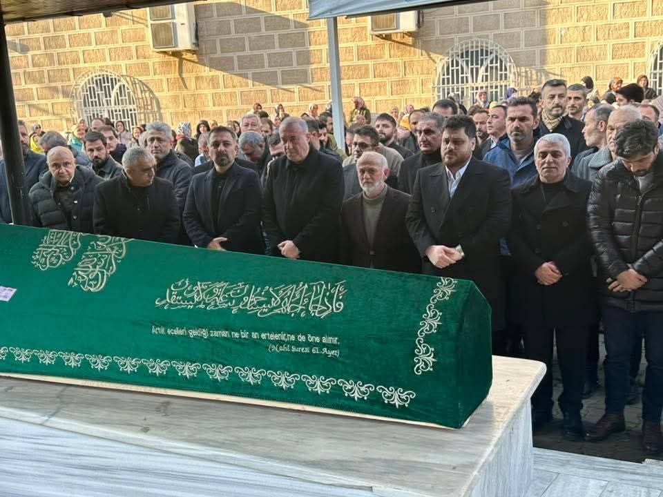 BTP Genel Başkanı Hüseyin Baş, Yol Arkadaşının Cenaze Törenine Katıldı