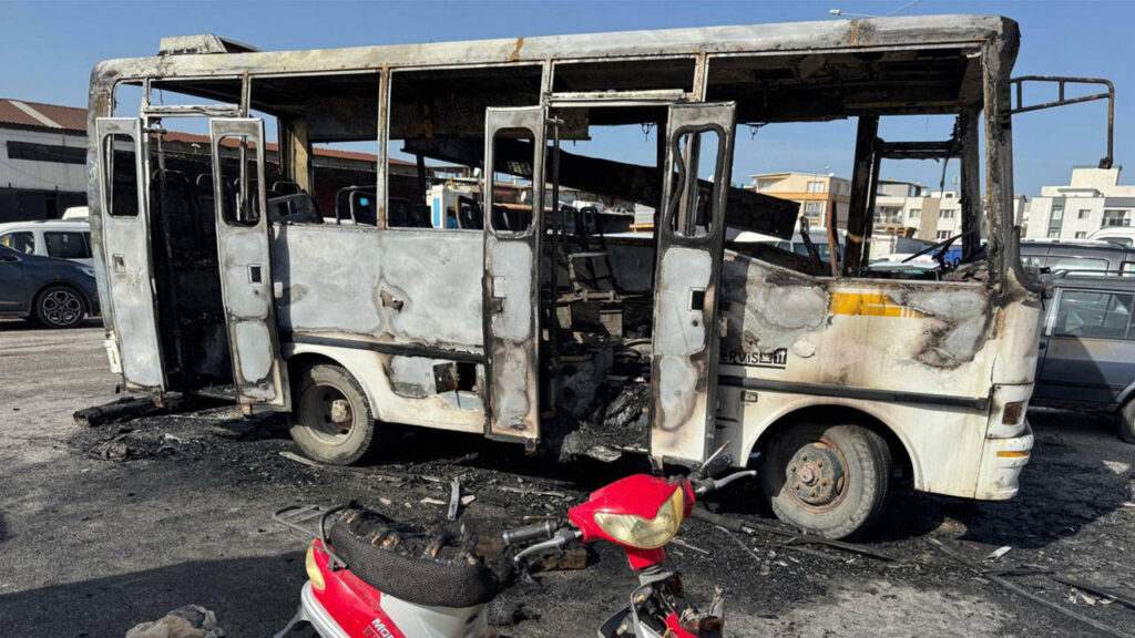 İzmir’de yanan araçta 16 yaşındaki çocuğun cesedi bulundu