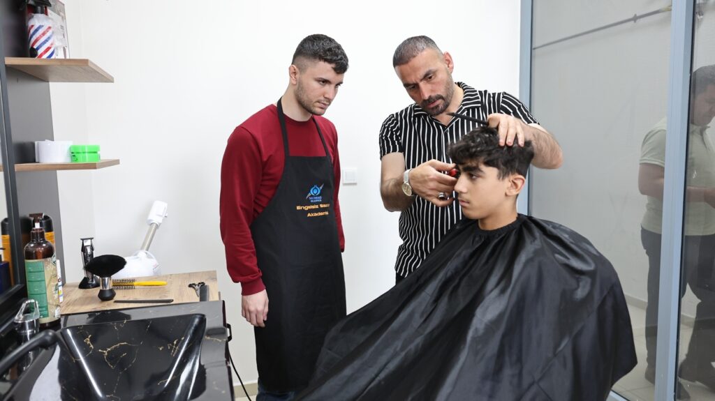 Özel Bireylere Ücretsiz Berberlik Hizmeti