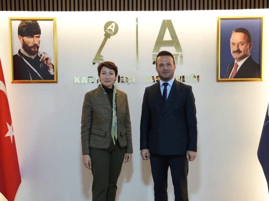 Anahtar Parti Kartal İlçe Teşkilatında Bayramlaşma Buluşması