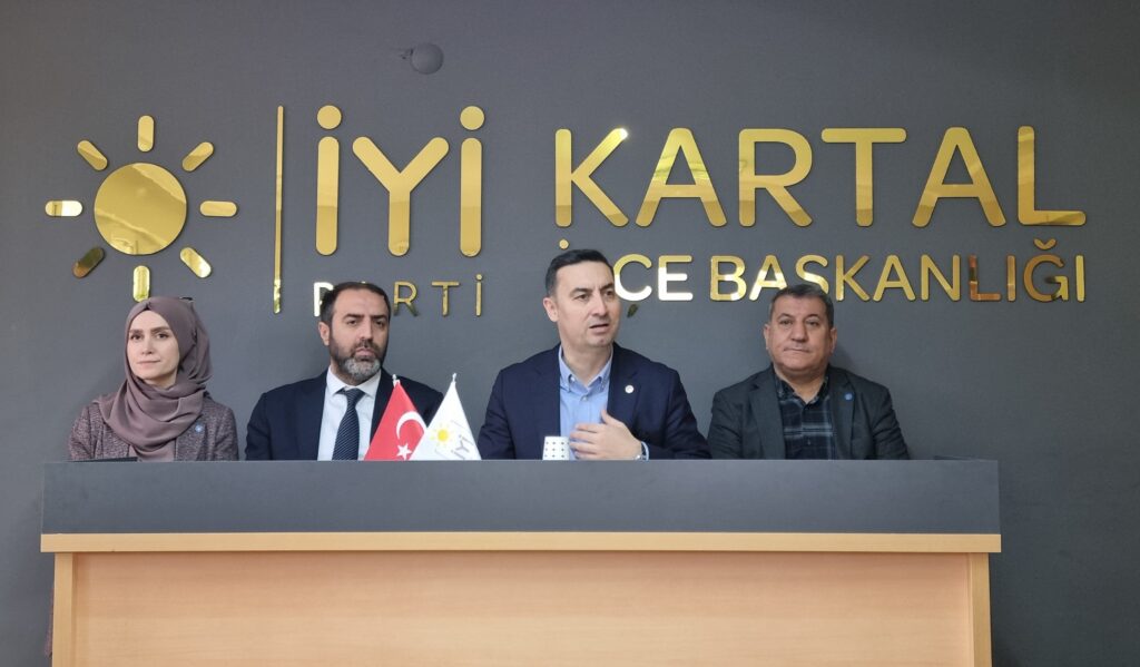 İYİ Parti Kartal İlçe Teşkilatı’nda Bayramlaşma