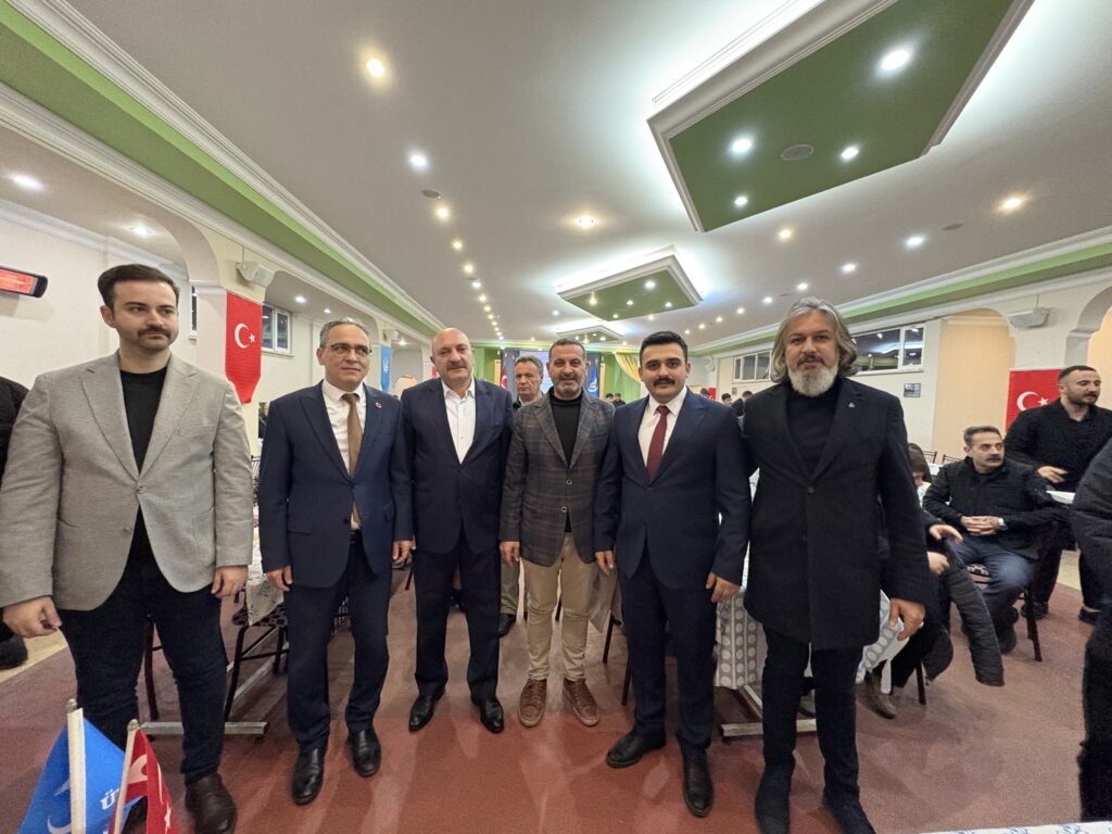 Kartal Ülkü Ocakları’nda Birlik Sofrası Kuruldu