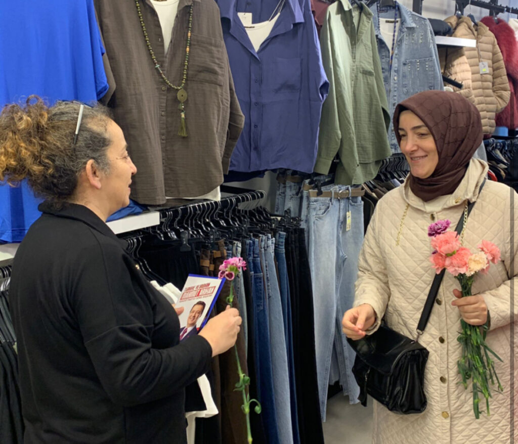 Saadet Partisi Kartal İlçe Başkanlığı’ndan 8 Mart’ta Kadınlara Ziyaret ve Basın Açıklaması