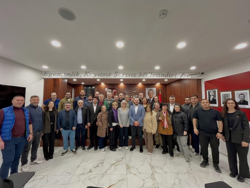 Mert Polat ,Atalar mahalle birimi ile bir araya geldi