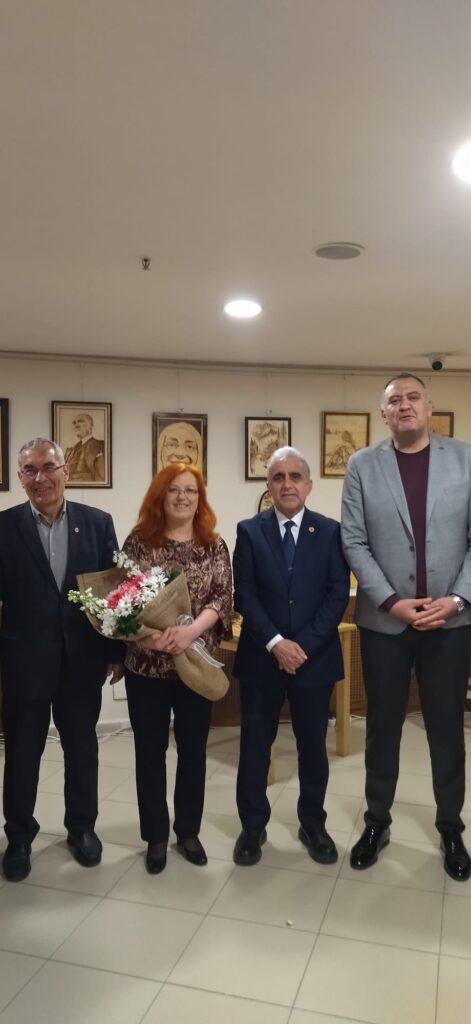 HEYBEMİZDEKİ İZLER ADLI SERGİ BÜYÜK BEĞENİ TOPLADI