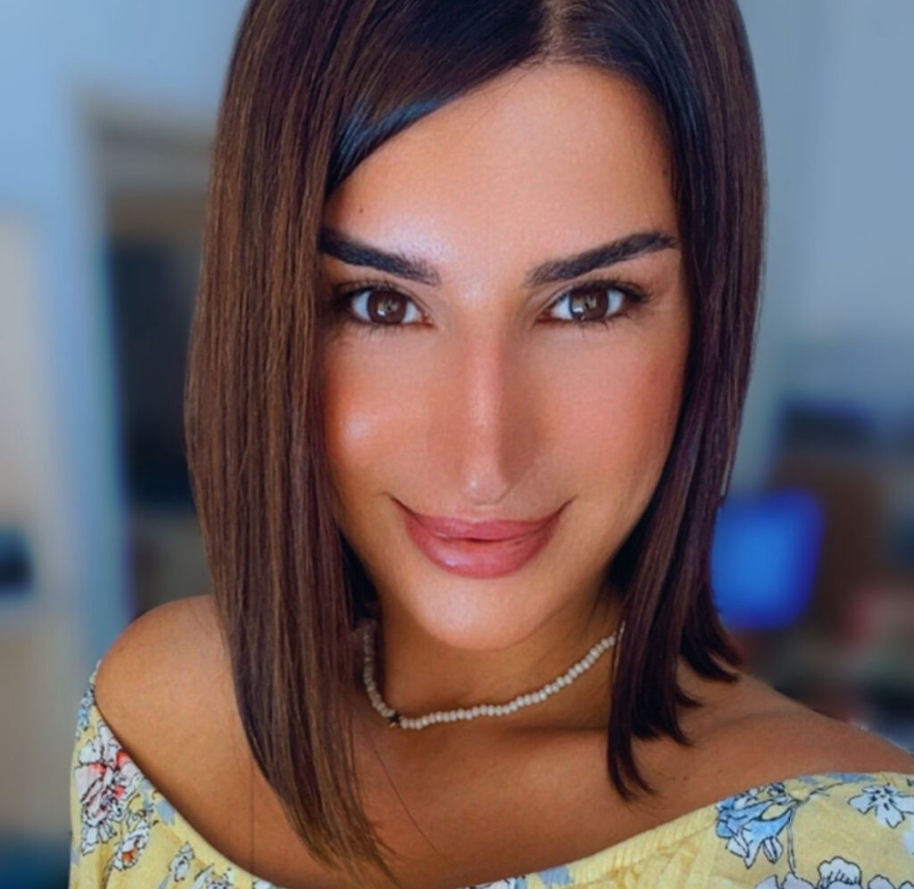 Esra Akyol yazdı : Kendin olmaktan seni ne alıkoyuyor?