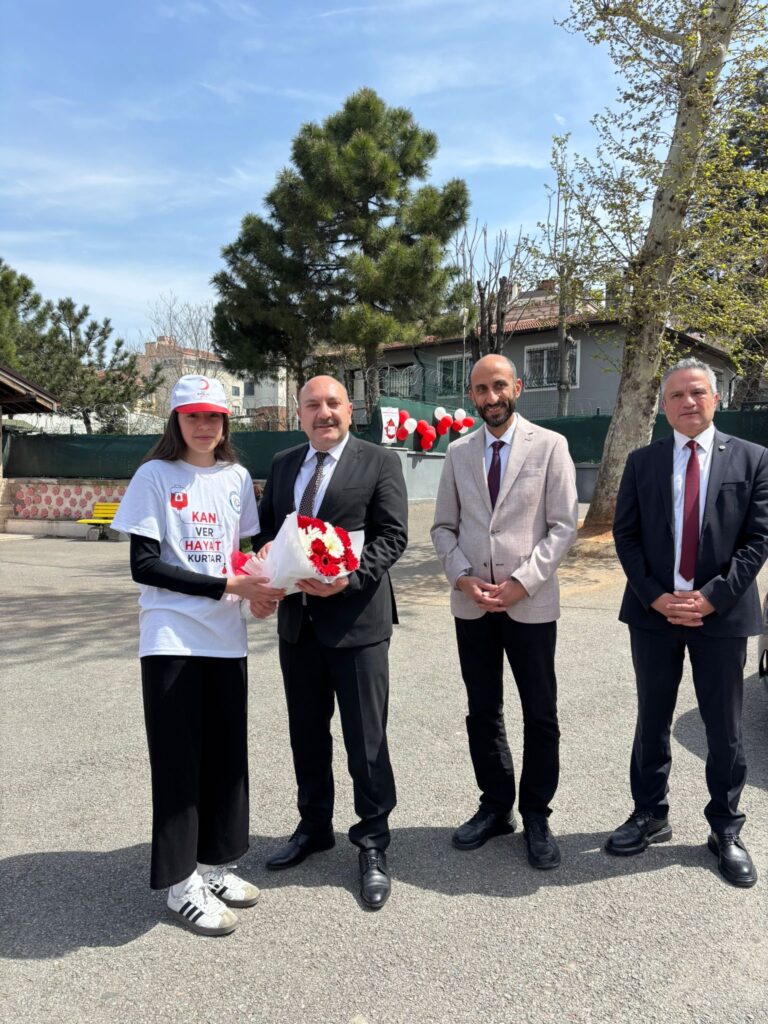 Kartal Soğanlık Mahallesi’nde örnek bir dayanışma çalışmasına imza atıldı.