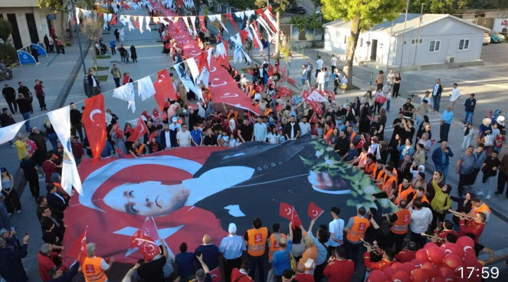 Bağımsız Türkiye Partisi’nden Avcılar Meydanı’nda Coşkulu 19 Mayıs Kutlaması