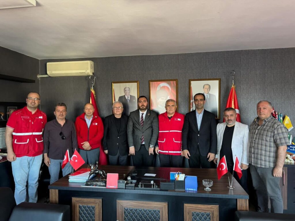 MHP Kartal İlçe Başkanı Ersin Uzunkaya Hayırlı Olsun Ziyaretlerini Kabul Etmeye Devam Ediyor